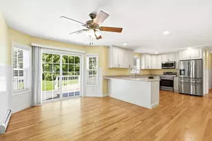 694 Walnut St, Manchester, NH 03104 - Photo 14