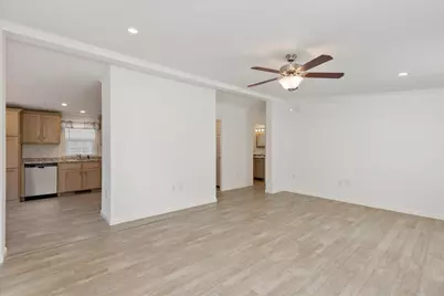 29 Lowell Road #24, Salem, NH 03079 - Photo 6