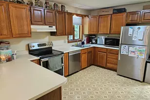 90 Reardon Rd, Bethlehem, NH 03574 - Photo 6