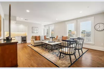 50 Maplewood Avenue #301, Portsmouth, NH 03801 - Photo 2