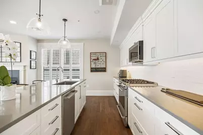 50 Maplewood Avenue #301, Portsmouth, NH 03801 - Photo 2