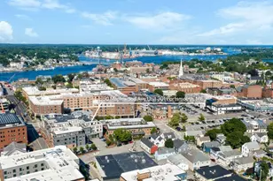 50 Maplewood Ave, Portsmouth, NH 03801 - Photo 2