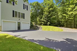 1 Eagle Hill Rd, Raymond, NH 03077 - Photo 2