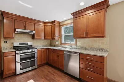 28 Rangers Drive, Hudson, NH 03051 - Photo 6