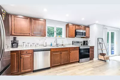 18 Brook Street, Derry, NH 03038 - Photo 12