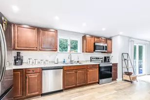 18 Brook St, Derry, NH 03038 - Photo 12