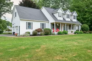 9 Taconic Dr, Amherst, NH 03031 - Photo 2