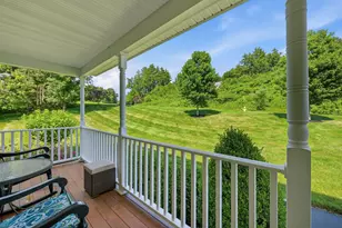 9 Conservation Dr, Merrimack, NH 03054 - Photo 4
