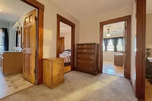 260 Pleasant St, Claremont, NH 03743 - Photo 20