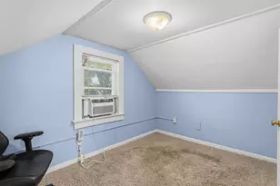 196 Dewey St, Manchester, NH 03103 - Photo 30