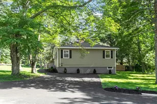 117 Lawrence Rd, Salem, NH 03079 - Photo 2