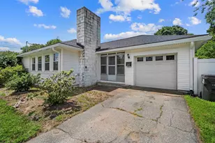 222 Calef Rd, Manchester, NH 03103 - Photo 6