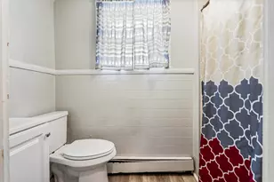 151 Pearl St, Manchester, NH 03104 - Photo 12