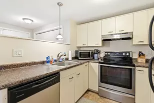 4 Remington Ct, Pembroke, NH 03275 - Photo 10