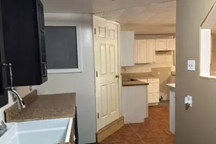 60 Heath St, Newton, NH 03858 - Photo 10