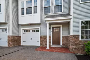 39 Acadia Ln, Exeter, NH 03833 - Photo 2