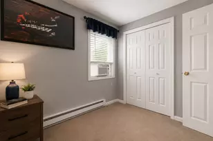1035 S Mammoth Rd, Manchester, NH 03109 - Photo 24