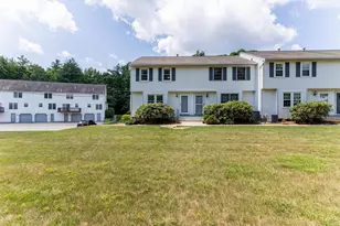 62 Lochmere Ln, Nashua, NH 03063 - Photo 6