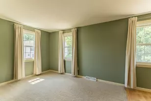 62 Lochmere Ln, Nashua, NH 03063 - Photo 32