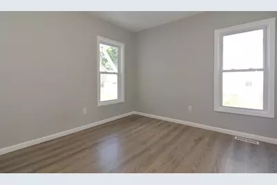 100 Oak Street, Laconia, NH 03246 - Photo 22
