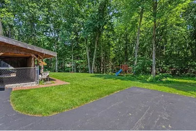33 Colleen Drive, Salem, NH 03079 - Photo 4