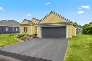 28 Fountain Way, Lebanon, NH 03784 - Photo 2