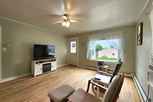 332 Grafton St, Berlin, NH 03570 - Photo 10