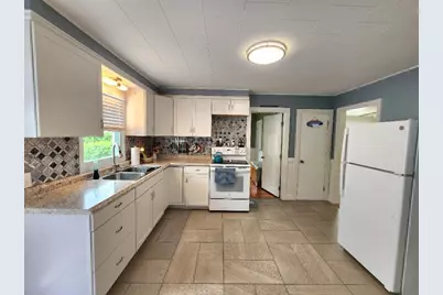 332 Grafton Street, Berlin, NH 03570 - Photo 4