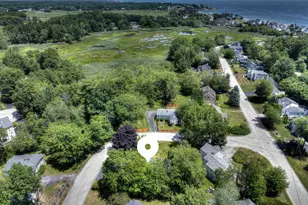 2 Bayberry Ln, Hampton, NH 03842 - Photo 1