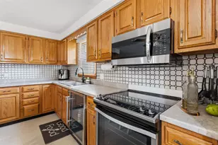 357 Gray St, Manchester, NH 03103 - Photo 22