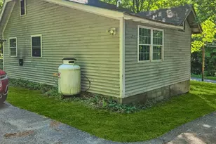 26 Abbott St, Hartford, VT 05001 - Photo 6