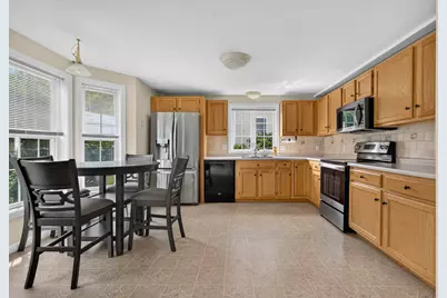199 Heathrow Avenue, Manchester, NH 03104 - Photo 10