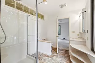 365 Kearney Cir, Manchester, NH 03104 - Photo 28