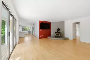 365 Kearney Cir, Manchester, NH 03104 - Photo 14