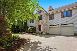 365 Kearney Cir, Manchester, NH 03104 - Photo 2