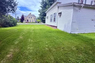 66 Elm St, Lancaster, NH 03584 - Photo 6