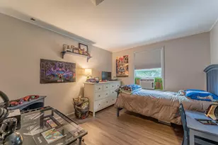 7 Woods Ave, Londonderry, NH 03053 - Photo 8