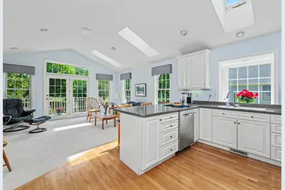 27 Gleneagle Drive, Bedford, NH 03110 - Photo 16