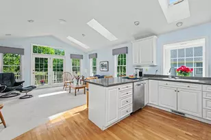 27 Gleneagle Dr, Bedford, NH 03110 - Photo 16