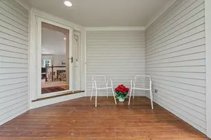 27 Gleneagle Dr, Bedford, NH 03110 - Photo 10