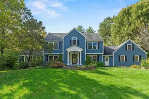 23 Merrymeeting Dr, Merrimack, NH 03054 - Photo 1