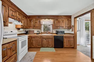 21 Hazel Ave, Nashua, NH 03062 - Photo 16