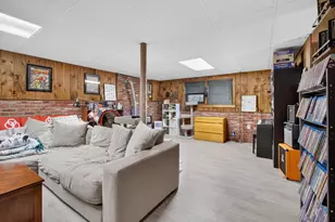 21 Hazel Ave, Nashua, NH 03062 - Photo 28