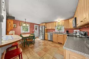 10 Wentworth St, Nashua, NH 03060 - Photo 10