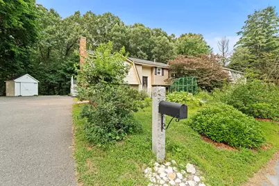 10 Wentworth Street, Nashua, NH 03060 - Photo 32