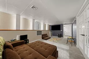 10 Wentworth St, Nashua, NH 03060 - Photo 12