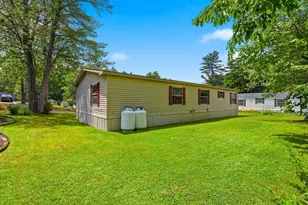 28 Emile Dr, Allenstown, NH 03275 - Photo 4