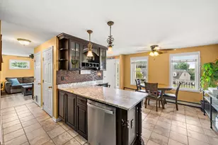 4 Squamscott Ave, Derry, NH 03038 - Photo 4