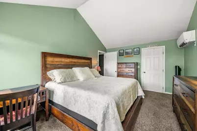 4 Squamscott Avenue, Derry, NH 03038 - Photo 14
