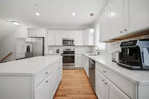 10 Milano Way, Salem, NH 03079 - Photo 6